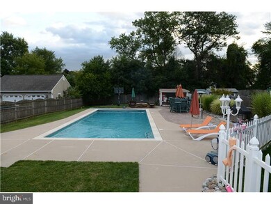 4804 Shepard St, Brookhaven, PA 19015 - photo 2