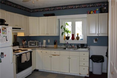 20 Bates St, Mechanic Falls, ME 04256 - photo 2