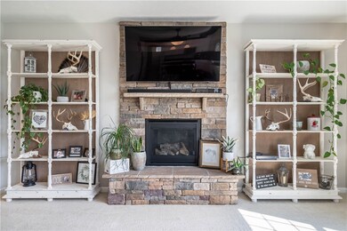 Family Room 117 Highcroft Circle