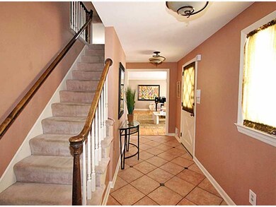 Entry/Foyer.
