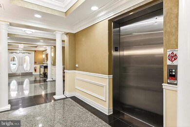 7880 Rolling Woods Ct unit 104, Springfield, VA 22152 - photo 4