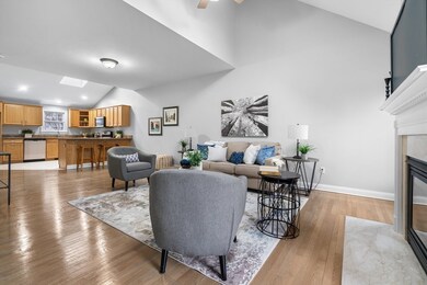 27 Juniper Ln, Hanover, MA 02339 - photo 2