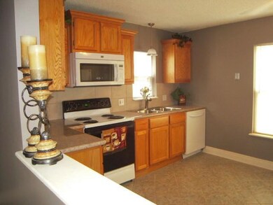 Pass-Thru window from Living room to Kitchen!