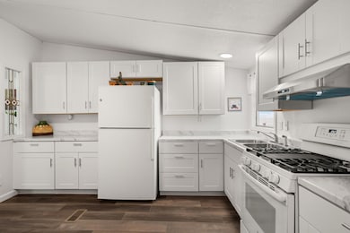 62 Viajero Ave, Moriarty, NM 87035 - photo 3