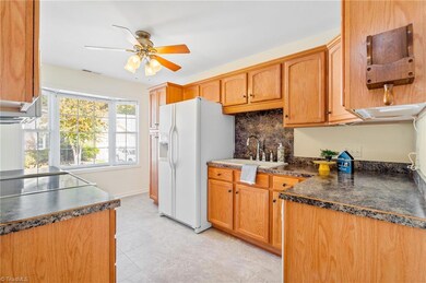350 Stowe Ave unit 601, Asheboro, NC 27203 - photo 6