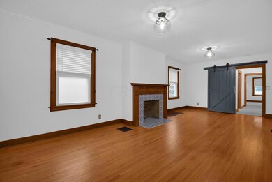 9-web-or-mls-44-binns-blvd