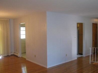 15 Driftwood Dr, Albany, NY 12205 - photo 7