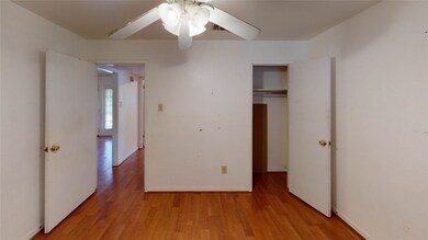 1118 Castolan Dr, Houston, TX 77038 - photo 4