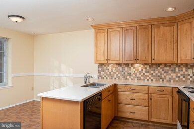 9816 Softwater Way, Columbia, MD 21046 - photo 6