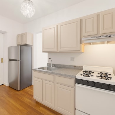 199 E 7th St unit 2A, New York, NY 10009 - photo 3