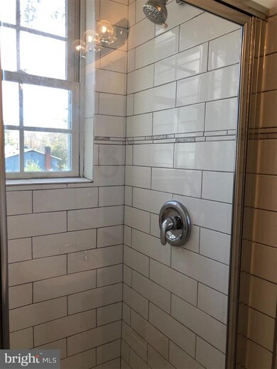 8325 Yorkshire Ln, Manassas, VA 20111 - photo 5