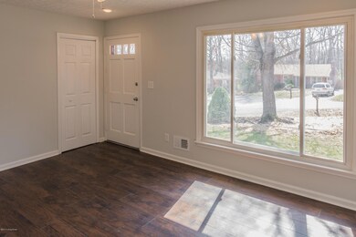 6515 Daverman Ct, Louisville, KY 40228 - photo 7