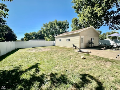 1201 4th St, Covington, IN 47932 - photo 6