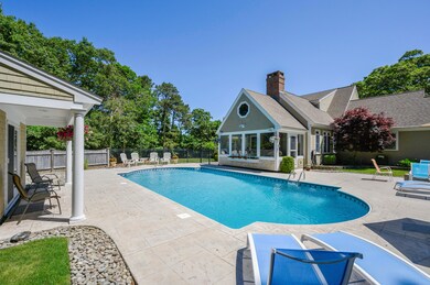 026-photo-pool-8389234