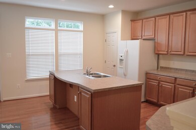 42985 Edgewater St, Chantilly, VA 20152 - photo 7