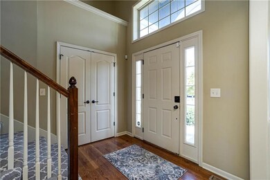 Inviting 2 story entry