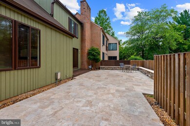 1417 Green Run Ln, Reston, VA 20190 - photo 4