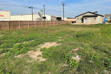 526 Oak Ridge St, Donna, TX 78537 - photo 2