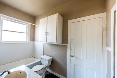 203 S Ozark St, Prairie Grove, AR 72753 - photo 7