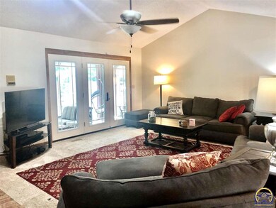 4213 SE Oakview Ln, Topeka, KS 66609 - photo 4