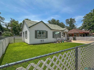 619 N Ash St, Carlsbad, NM 88220 - photo 2