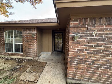 1838 W Taylor St, Sherman, TX 75092 - photo 2