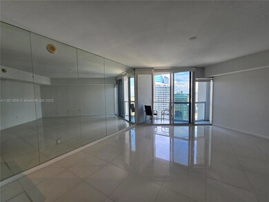 Icon Brickell Tower 1 unit 4908, Miami, FL 33131 - photo 2