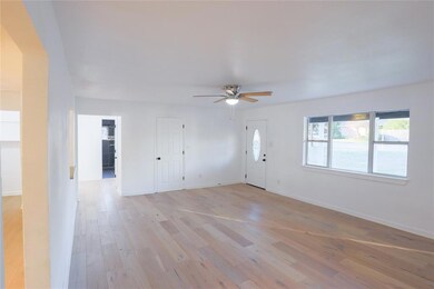 9200 Martin Dr, North Richland Hills, TX 76182 - photo 6