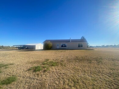 701 E 6th St, Hugoton, KS 67951 - photo 2