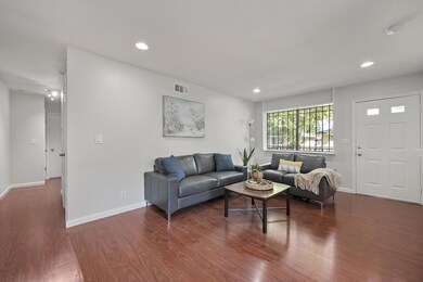 766 Warring Dr unit 4, San Jose, CA 95123 - photo 3