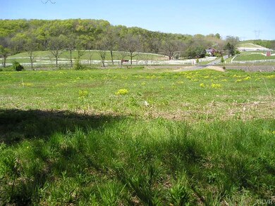 8157 Main St, Bangor, PA 18013 - photo 3