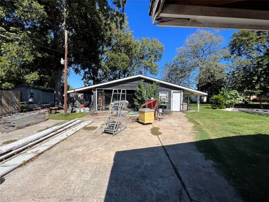 65 Veenstra St, Houston, TX 77022 - photo 3