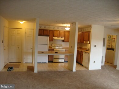 2157 Wainwright Ct unit 1D, Frederick, MD 21702 - photo 4