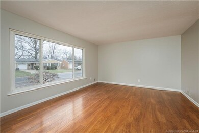 1306 Aebersold Dr, New Albany, IN 47150 - photo 6