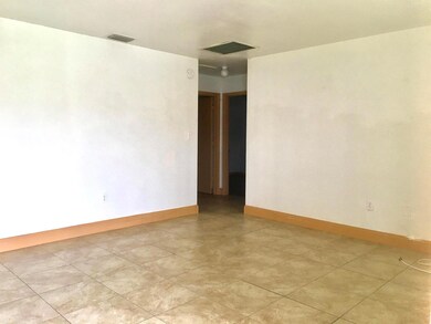 573 SW 14th St, Belle Glade, FL 33430 - photo 5