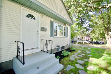 71 Grape St, Springfield, MA 01109 - photo 4