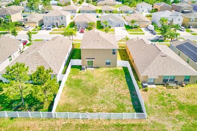 10944 Rainbow Pyrite Dr, Wimauma, FL 33598 - photo 3