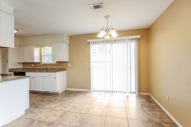 7742 Alperton Dr, Houston, TX 77088 - photo 5