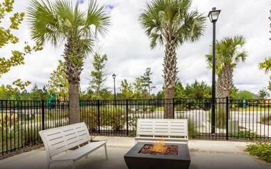 Bradford Pointe Fire Pit
