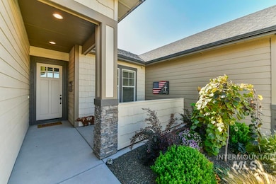 8781 E Daffodil St, Nampa, ID 83687 - photo 5