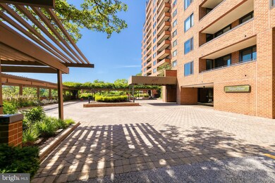 Harper House unit 506, Baltimore, MD 21210 - photo 2