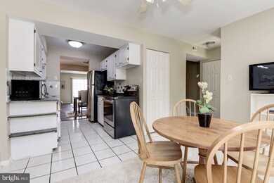 9146 Broken Oak Place unit 82B, Burke, VA 22015 - photo 4