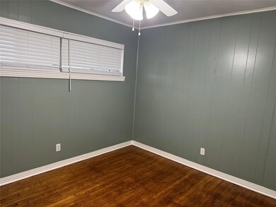 1406 Country Club Rd, Ennis, TX 75119 - photo 7