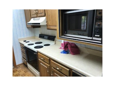 1305 NW Village #D Dr unit 1305-D, Blue Springs, MO 64014 - photo 4