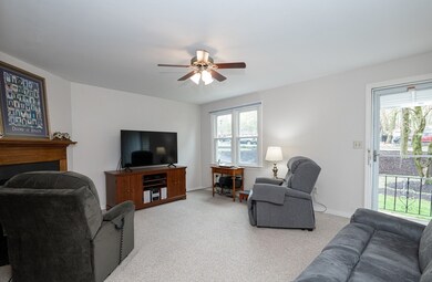 63 Proctor St unit E, Salem, MA 01970 - photo 5