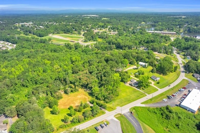 659 Arlington Rd, Greer, SC 29651 - photo 2