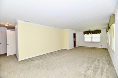 5771 Kensington Cir, Plainfield, IN 46168 - photo 7