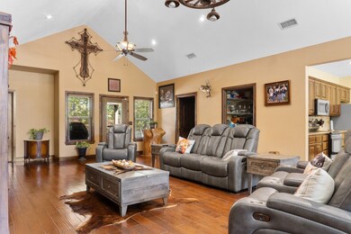 2507 Oklahoma 22, Tishomingo, OK 73460 - photo 7