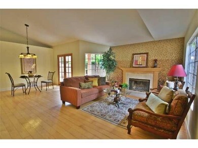 2011 Lee Ct, Carlsbad, CA 92008 - photo 3