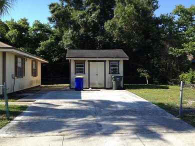 909 Howard St, Rockledge, FL 32955 - photo 2
